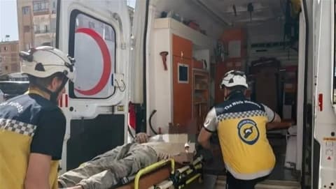 قتلى وجرحى إثر استهداف حافلة بريف حماة في سوريا