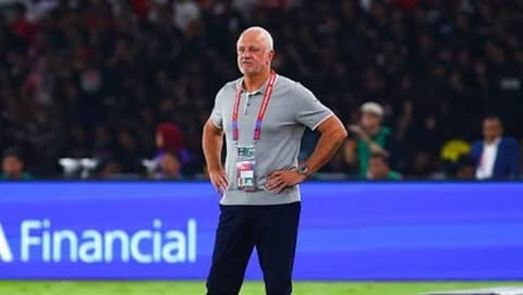 أرنولد: طموحنا تقديم أداء عالٍ في كأس آسيا.. وخليجي 27 منحتنا خيارات جديدة