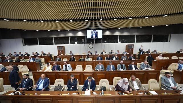 المالية النيابية تحسم مصير قانون الاقتراض
