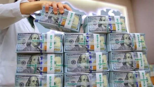 الدولار يتجاوز الـ160 ألفا في السوق الموازية.. هل تسبق الأسعار قرار موازنة 2027؟