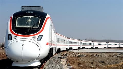 حملة لإزالة المعابر غير النظامية على سكك الحديد جنوبي بغداد
