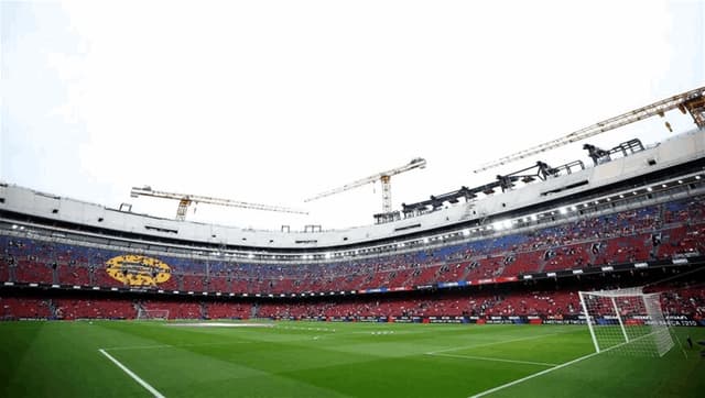 الكلاسيكو تحت إجراءات أمنية مشددة.. برشلونة وريال مدريد في مواجهة عالية المخاطر