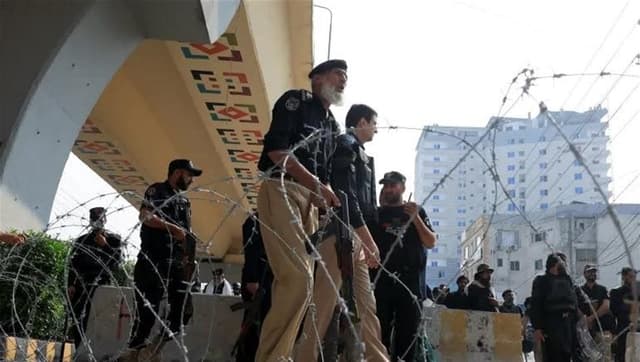 بعد إعلان حالة الطوارئ.. ماذا يجري في إقليم خيبر بختونخوا الباكستاني