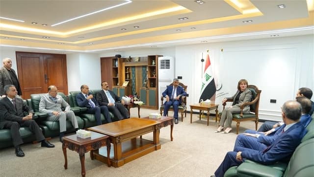 العيثاوي يتسلم حقيبة وزارة الثقافة في مقر الوزارة ببغداد