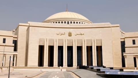 البرلمان المصري يؤجل التصويت على الدعم العسكري للسعودية