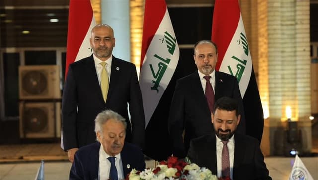 أمانة بغداد واتحاد المهندسين العرب يوقعان مذكرة تفاهم لتعزيز التعاون​