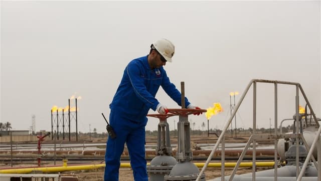 النفط: مشاريع كركوك والديوانية تستهدف تحقيق منافع اقتصادية بـ1.9 مليار دولار سنوياً