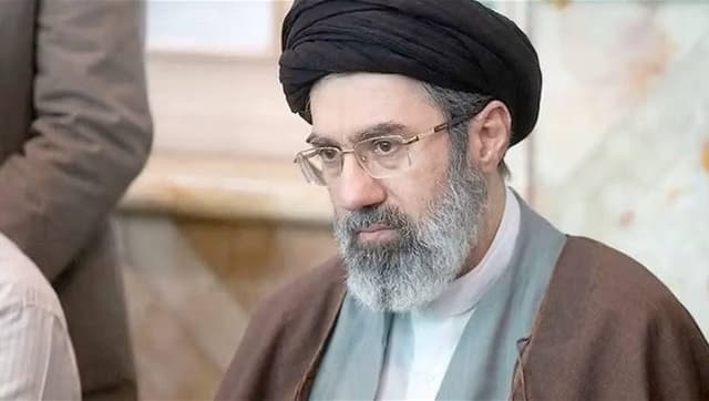 المرشد الايراني يبحث مع قاليباف تطورات الحرب والتحديات الاقتصادية في إيران