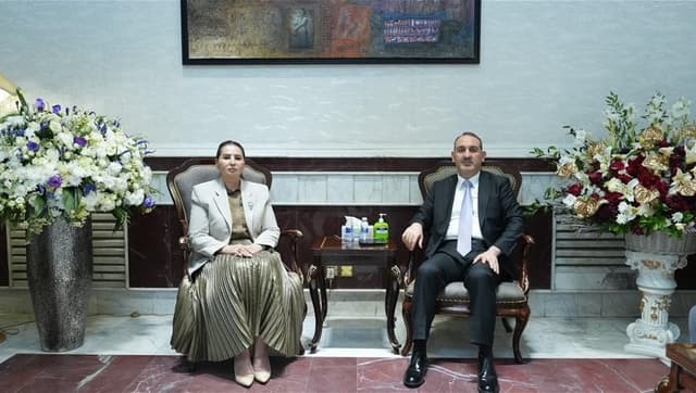وزير الداخلية ونقيب المحامين يبحثان التعاون المشترك