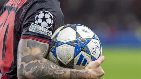 "يويفا" يعلن المرشحين لجائزة أفضل لاعب في الأسبوع بدوري أبطال أوروبا