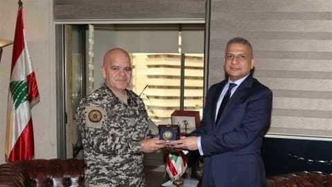 العراق ولبنان يبحثان تعزيز التعاون والتنسيق الأمني بين البلدين