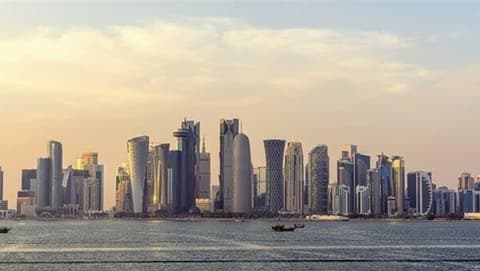 أمير قطر والرئيس إلايراني يبحثان تطورات الأوضاع الإقليمية ومضيق هرمز