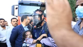 رجل يرمي طفلته من الطابق الثالث لانقاذها من حريق.. هذا ما حصل في كربلاء