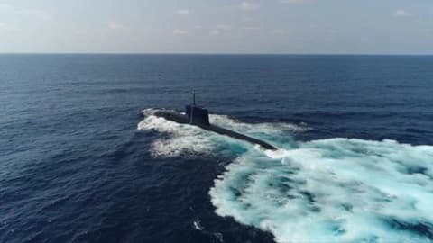 נאומים דרמטיים בטקס קורס חובלים: מסר מזהיר לטורקיה ברקע הגעת הצוללת אח"י דרקון