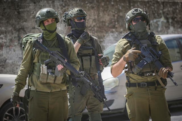 פעילות מיוחדת של כוחות צה"ל במרחב שכם ובשוק המקומי