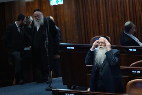 דרמה באגודת ישראל: פרוש ושטארק הקימו מפלגה חדשה; פיצוץ במגעים עם גור