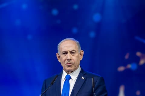 לשכת רה"מ: מקודמת השבת גופות ראשי הקהילה היהודית מלבנון בתמורה לשחרור עצורים