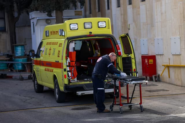 סכנה בכלי הרכיבה: שני ילדים נפצעו קשה בתאונות נפרדות בירושלים ובאשדוד