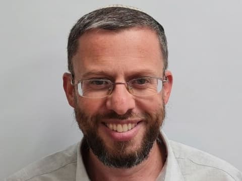 הקרב על רמ"י: נתניהו מתנגד לפיטורי יהודה אליהו; השר כץ דורש שימוע