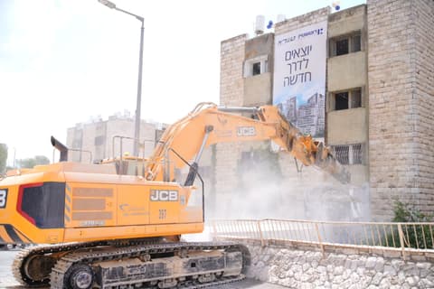 111 דירות נהרסו, יותר מ-500 ייבנו: פרויקט הענק של טרא נדל"ן ורוטשטיין בנווה יעקב יוצא לדרך