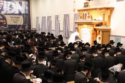וּלְשַׁוְעַת חִנּוּנָם • סליחות ראשונות בחצה"ק נדבורנה ירושלים