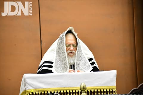 תיעוד: א' דסליחות בחצה"ק מודז'יץ