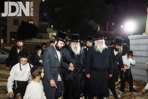 האדמו"ר מנדבורנה בביקור מיוחד בקהילה בקרית גת