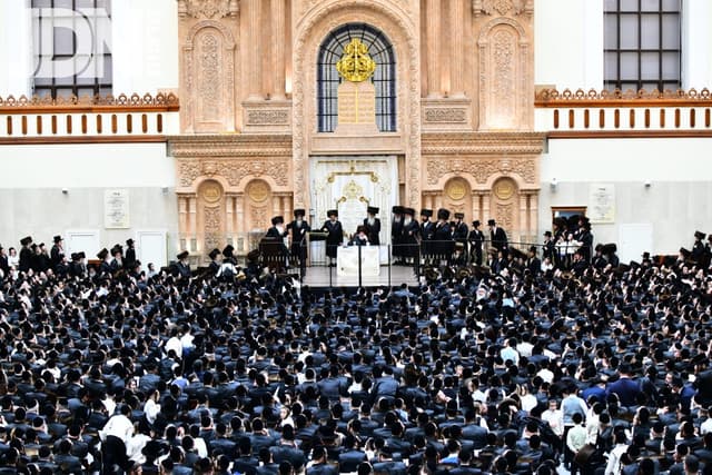 קִדַּמְנוּךָ תְּחִלָּה • סליחות ראשונות בחצה"ק ויז'ניץ