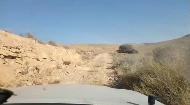 חשש לחייו: מטייל בן 20 נמצא לבדו ומיובש בראש מעלה חצרה