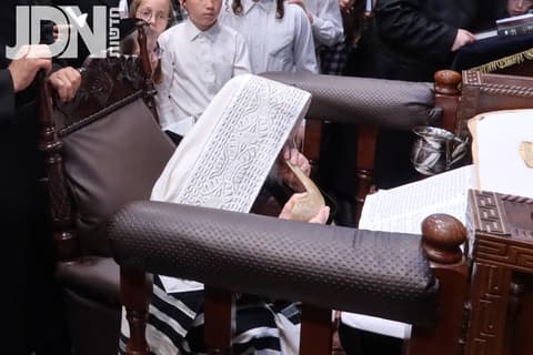 מְחַל לָנוּ מַלְכֵּנוּ • סליחות ראשונות בחצה"ק קרעטשניף
