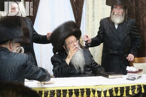 שולה"ט לכבוד האושפיזין בחצה"ק שבט הלוי