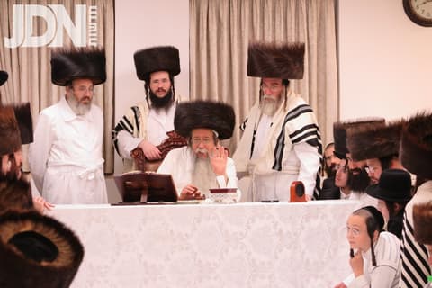 יום הקדוש בחצה"ק שבט הלוי