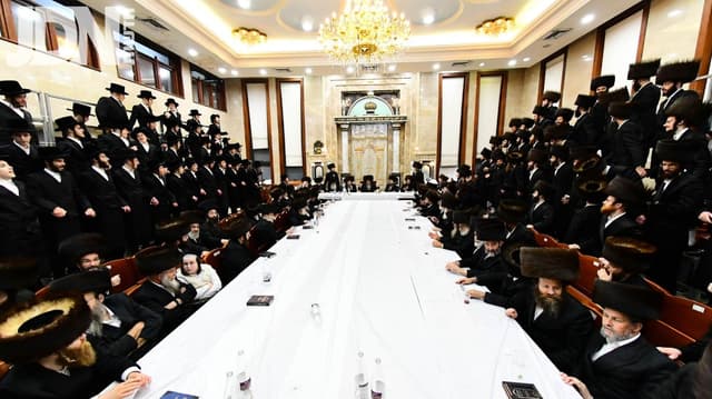 וְקֵרַבְתָּנוּ מַלְכֵּנוּ לַעֲבודָתֶךָ • מוצאי ראש השנה בחצה"ק שבט הלוי