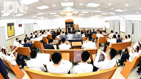 מרן הגר"ש שטיינמן מסר שיחה בישיבת שיח יצחק