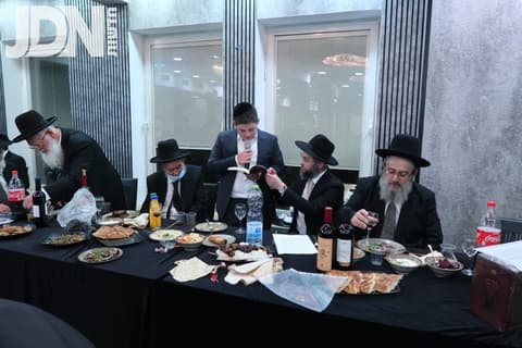 שמחת הבר מצוה לנכד המקובל הגר"י כהן רב שכונת 'שמואל הנביא' בירושלים