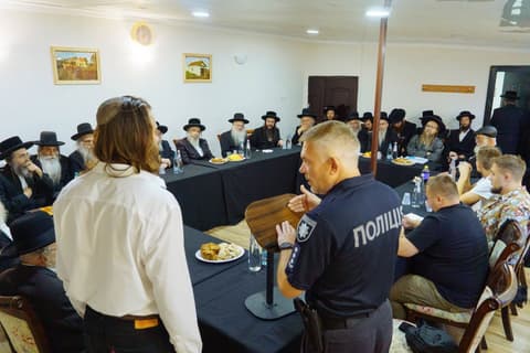 65 אלף איש, 46 מדינות ופגישה אחת מכרעת: מאחורי הקלעים של ראש השנה באומן