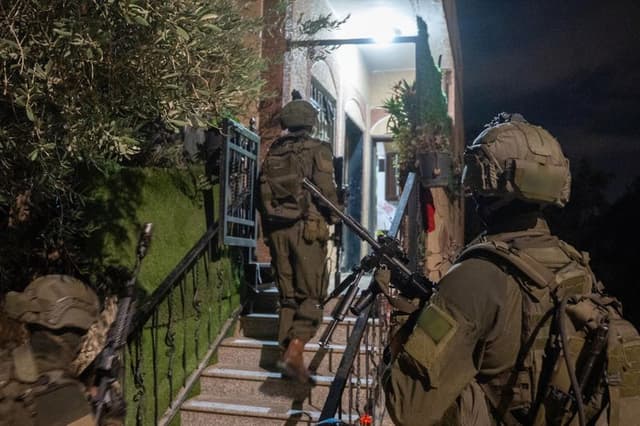 פעילות חטיבת הנח"ל ביהודה ושומרון: כ-230 מבוקשים נעצרו ויותר מ-100 אמצעי לחימה נתפסו