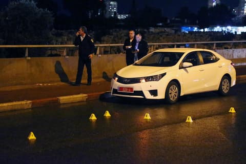 תאונת פגע וברח קטלנית בשרון: נהגת דרסה למוות הולך רגל סמוך למושב פורת ונעצרה