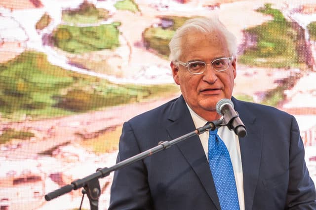קרב השגרירים: "הגדרת יהודים כטרוריסטים היא ניצחון לתעמולה"