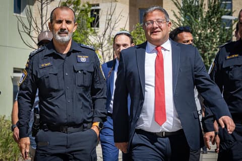עימות בצמרת המשטרה: השר בן גביר הודיע למפכ"ל על עצירת המינויים בתקופת הבחירות