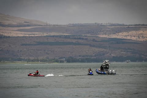 אמבה אוכלת מוח בכינרת: החופים יישארו פתוחים ומשרד הבריאות מפרסם הנחיות זהירות