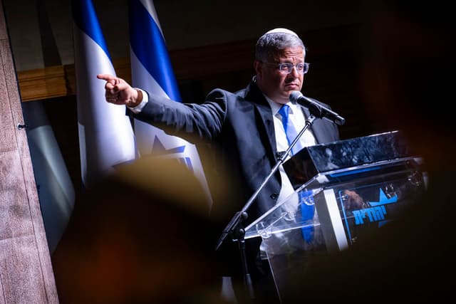 מחלוקת בפרקליטות: נטייה לתמוך בבקשת הפסילה לכנסת נגד יו"ר בל"ד סאמי אבו שחאדה