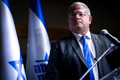 כתב אישום הוגש נגד תושב מזרח ירושלים שמכר נשק לפעיל חמאס שתכנן להתנקש בשר איתמר בן גביר