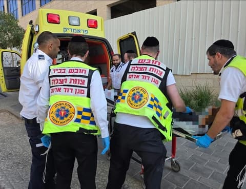 ילדה בת 11 נפגעה מרכב בבית שמש ופונתה במצב בינוני