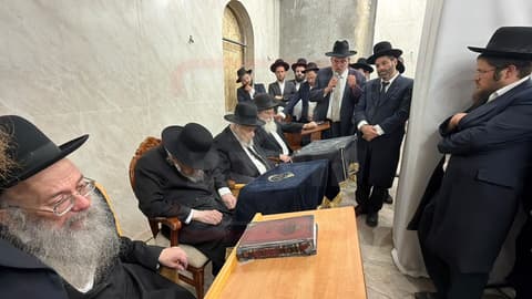 בית הכנסת הוותיק בעיר נבנה מחדש, מרנן ורבנן הגיעו לחנוכת המשכן