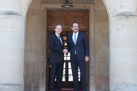 ביקור נשיא המדינה בקפריסין: "מייחל שנוכל להיפגש כאן עם נשיא לבנון"