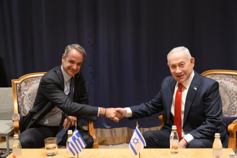 לקראת נאומו בבימת האו"ם: ראש הממשלה נתניהו נפגש עם ראש ממשלת יוון בניו יורק