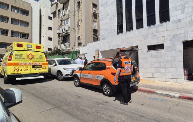 טרגדיה בעיר התורה: בחור ישיבה נפל מגובה רב ונפצע אנושות; מותו נקבע בזירה