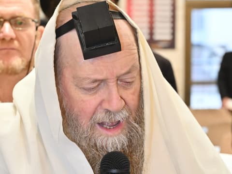ויהי בנסוע הארון: לוויית זקן המקובלים הגה"צ רבי דוד שלום בצרי זצ"ל | שידור חי