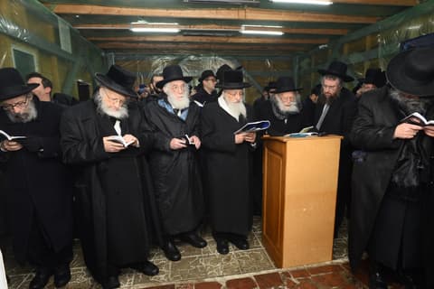 השם שלכם יוזכר במעמד תפילה היסטורי בראדין: ואתם לא משלמים על זה שקל